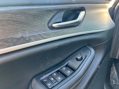 New 2026 Jeep Grand Cherokee L 4WD image 10