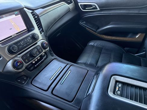 Used 2019 GMC Yukon Denali w/ Denali Ultimate Package image 30