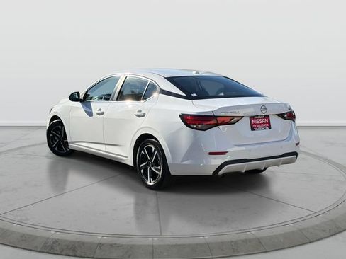 Certified 2024 Nissan Sentra SV FWD image 5