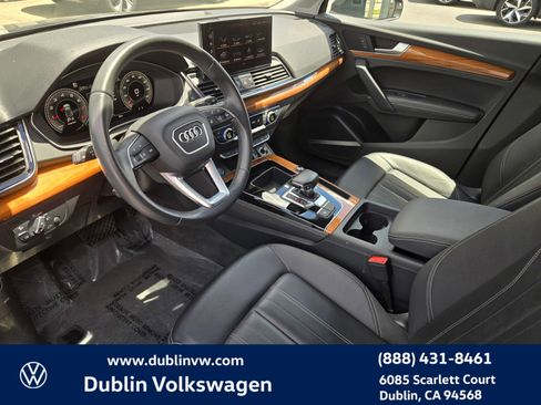 Used 2023 Audi Q5 2.0T Premium Plus w/ Premium Plus Package AWD/4WD image 9