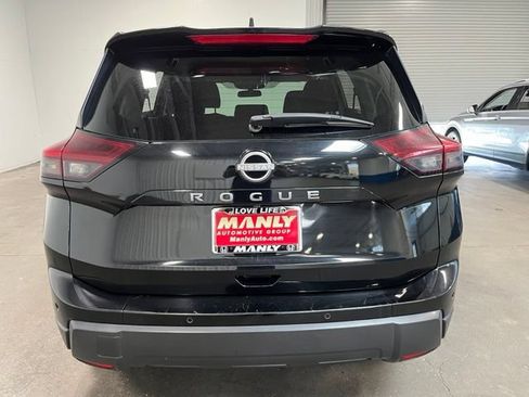 Used 2024 Nissan Rogue S FWD image 4