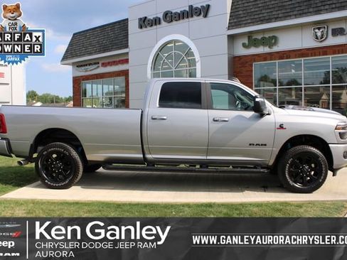 Used 2025 RAM 2500 Laramie AWD/4WD image 1