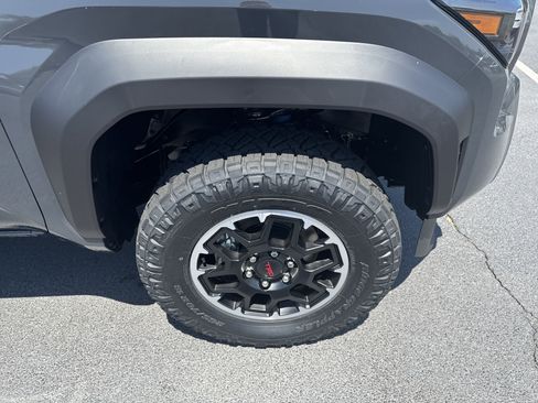 New 2025 Toyota Tacoma TRD Off-Road w/ TRD Off Road Premium Package AWD/4WD image 10