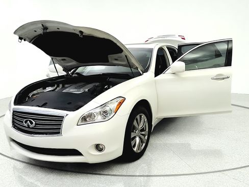 Used 2012 INFINITI M37 x w/ Deluxe Touring Pkg AWD/4WD image 10