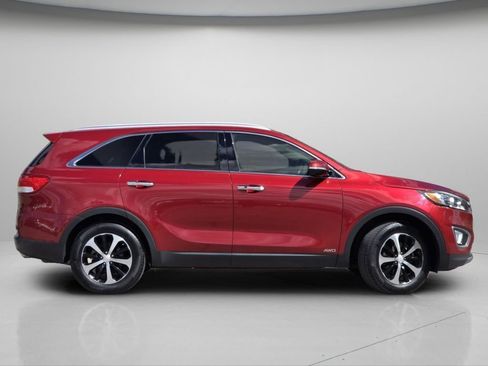 Used 2017 Kia Sorento EX w/ EX Premium Package AWD/4WD image 23