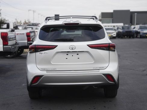 Used 2022 Toyota Highlander Platinum image 7