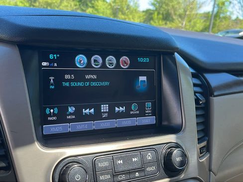 Used 2018 GMC Yukon Denali w/ Denali Ultimate Package AWD/4WD image 15