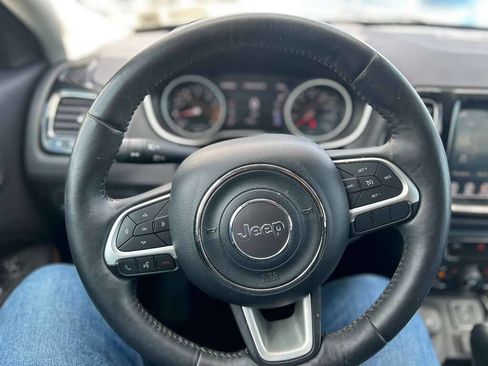 Used 2017 Jeep Compass Limited AWD/4WD image 13