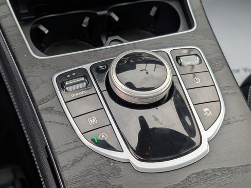 Used 2018 Mercedes-Benz GLC 300 4MATIC image 28