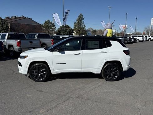 New 2025 Jeep Compass Limited w/ High Altitude Package image 9