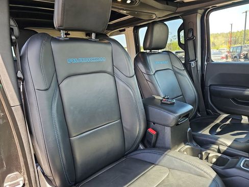 Used 2024 Jeep Wrangler Unlimited Rubicon 4xe AWD/4WD image 14
