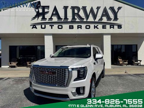 Used 2023 GMC Yukon XL Denali w/ LPO, Floor Liner Package image 1