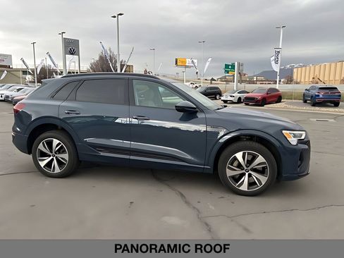 Used 2024 Audi Q8 e-tron Premium image 4