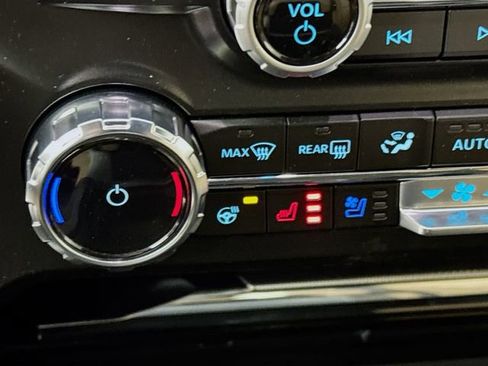 New 2026 Ford F250 Lariat w/ Lariat Ultimate Package image 25