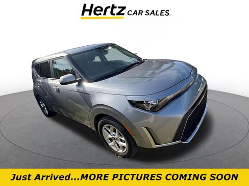 Used 2025 Kia Soul LX w/ LX Technology Package image 1