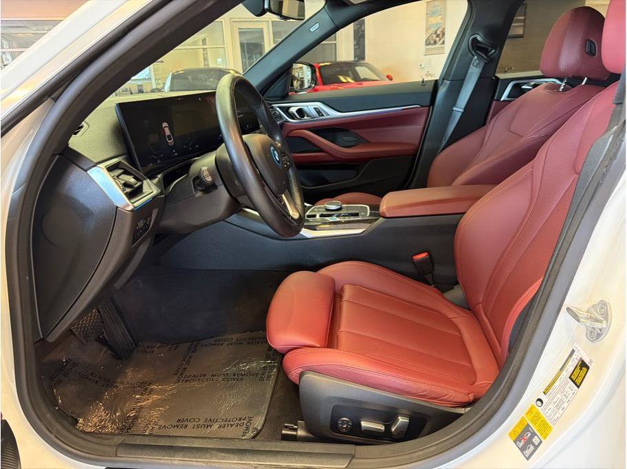 Used 2023 BMW i4 eDrive35 w/ Premium Package RWD image 10