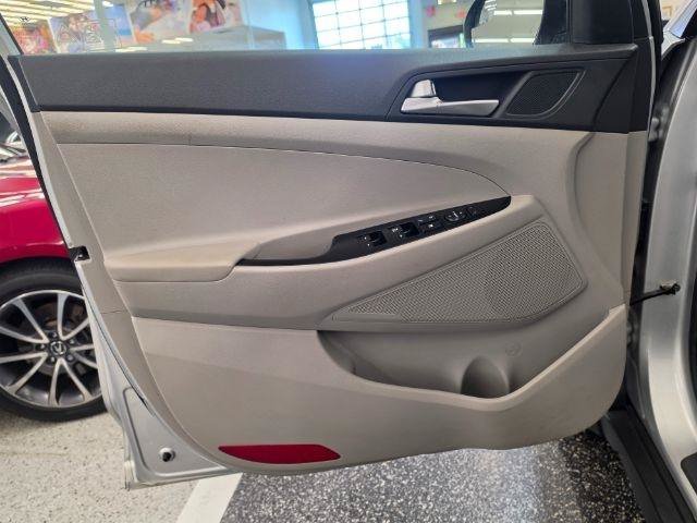 Used 2019 Hyundai Tucson SE FWD image 32