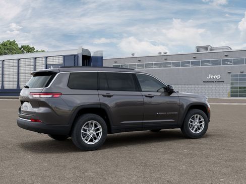 New 2026 Jeep Grand Cherokee L 4WD image 16