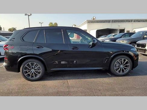 New 2026 BMW X5 xDrive50e w/ M Sport Package image 24