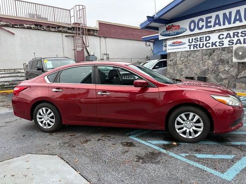 Used 2016 Nissan Altima 2.5 S w/ Power Driver Seat Package image 3