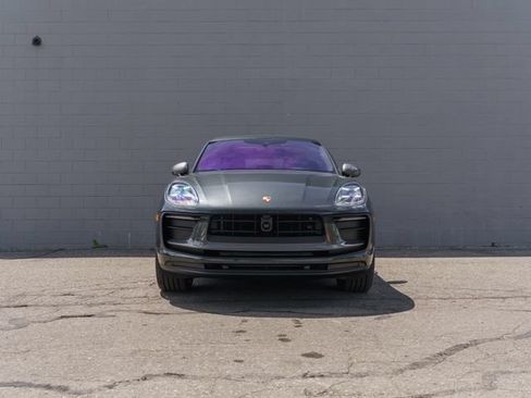 New 2026 Porsche Macan Turbo AWD/4WD image 10