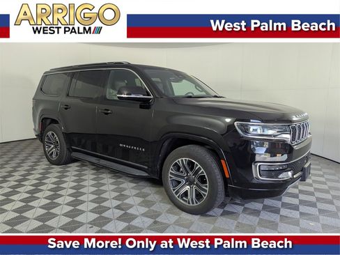 Used 2024 Jeep Wagoneer Series II image 1