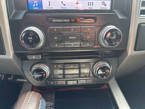 Used 2017 Ford F150 King Ranch image 24