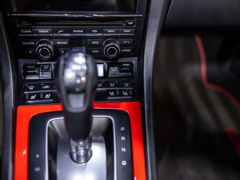 Used 2014 Porsche 911 Turbo S AWD/4WD image 43