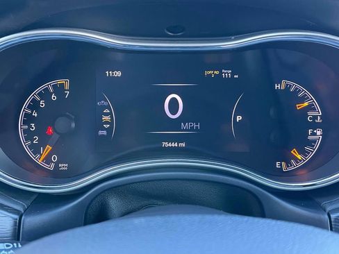 Used 2018 Jeep Grand Cherokee Summit image 36