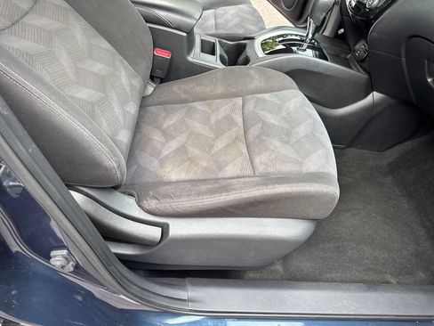 Used 2016 Nissan Rogue SV FWD image 74