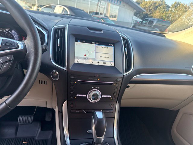 Used 2018 Ford Edge Titanium w/ Technology Package FWD image 25