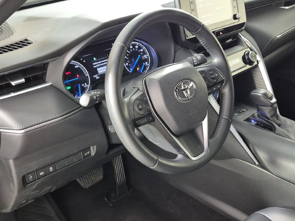 Used 2022 Toyota Venza XLE AWD/4WD image 11