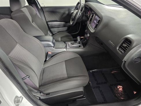 Used 2022 Dodge Charger GT w/ Blacktop Package image 33