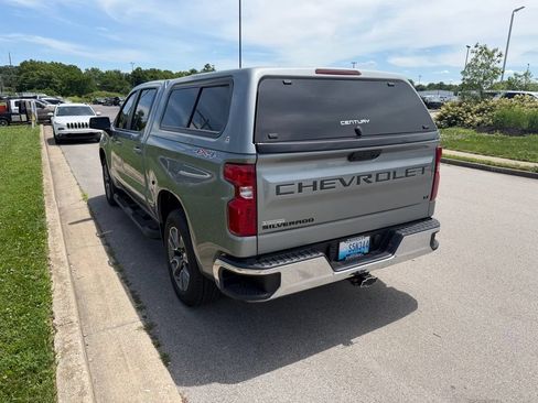 Used 2025 Chevrolet Silverado 1500 LT AWD/4WD image 4