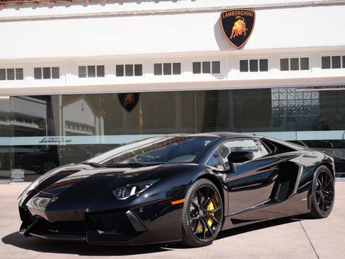 Used 2014 Lamborghini Aventador LP 700-4 AWD/4WD image 11