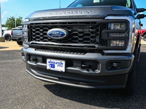 New 2026 Ford F250 XL w/ STX Appearance Package AWD/4WD image 11