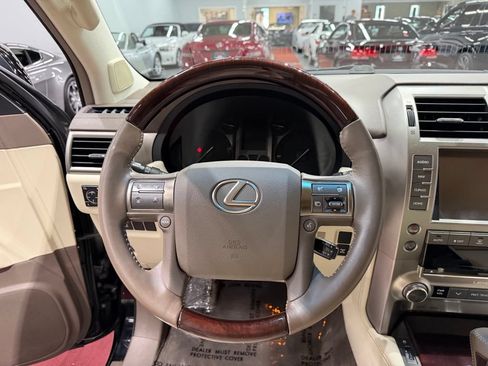 Used 2017 Lexus GX 460 Premium AWD/4WD image 37