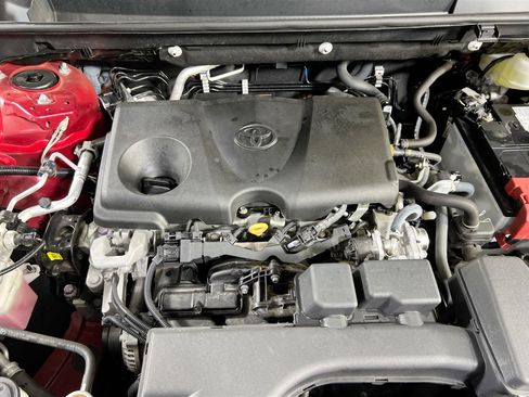 Used 2022 Toyota RAV4 LE image 24