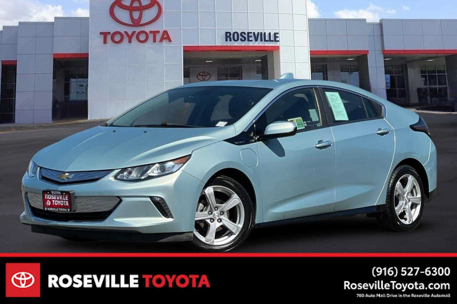Used 2018 Chevrolet Volt LT FWD image 1