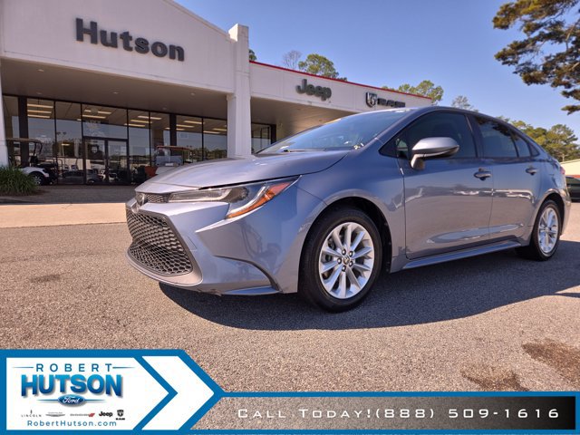 Used 2021 Toyota Corolla LE w/ LE Convenience Package FWD image 2