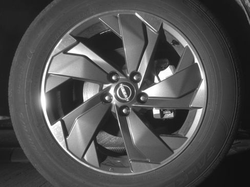 Used 2025 Nissan Rogue SV image 13