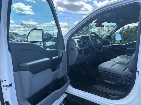 Used 2026 Ford F350 XL w/ XL Off-Road Package AWD/4WD image 9