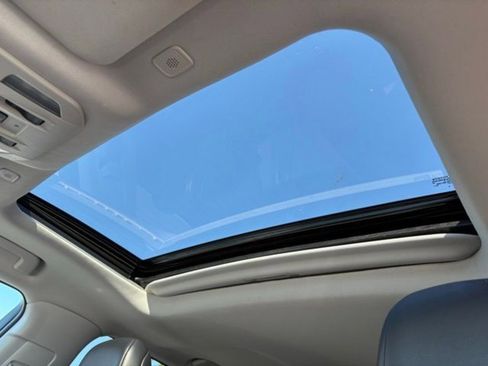 Used 2024 Toyota Highlander XLE image 73