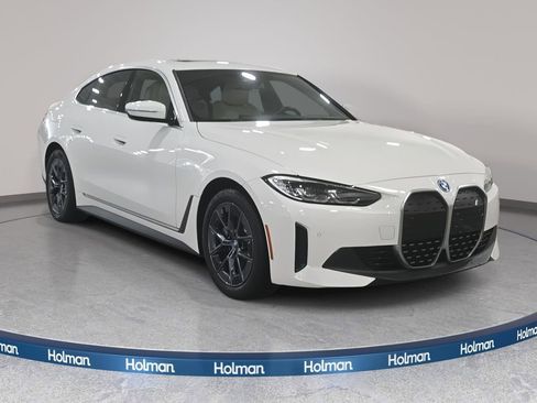 Used 2023 BMW i4 eDrive35 image 4