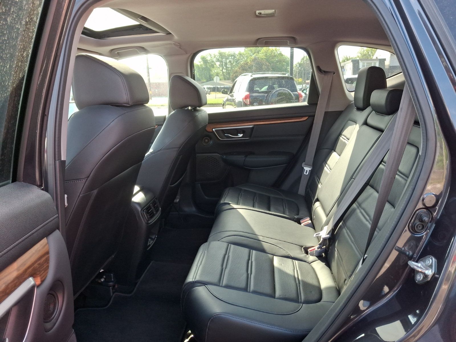 Used 2017 Honda CR-V Touring image 9