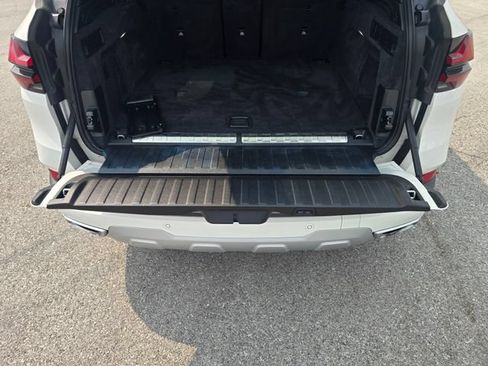 Used 2024 BMW X5 xDrive50e AWD/4WD image 16