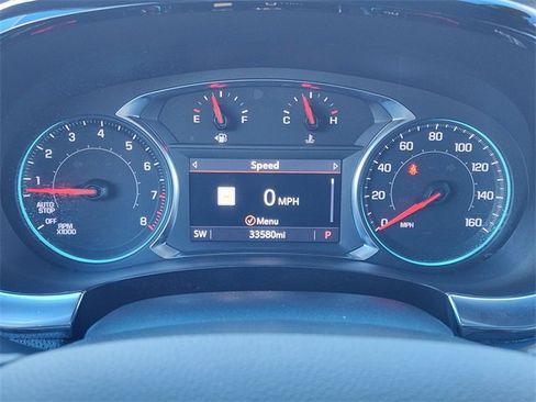 Used 2023 Chevrolet Traverse RS image 17