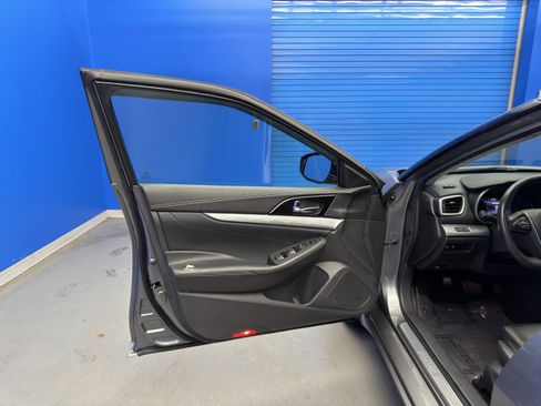 Used 2016 Nissan Maxima 3.5 SV image 10