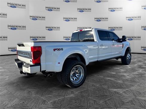 Used 2022 Ford F450 Platinum w/ FX4 Off-Road Package image 5