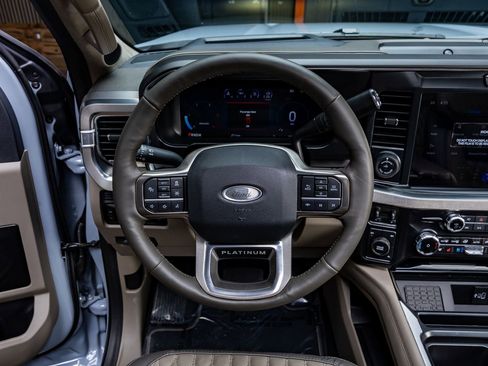 Used 2026 Ford F450 Platinum w/ Platinum Plus Package image 19